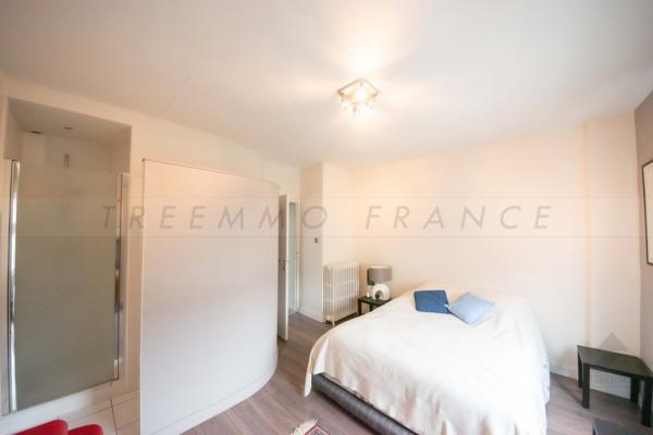 Maison 8 pièce(s) 5 chambre(s) 285 m²