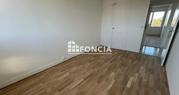 Location Appartement 4 pièces 75.08 m² - Saint-maur-des-fossés 94210