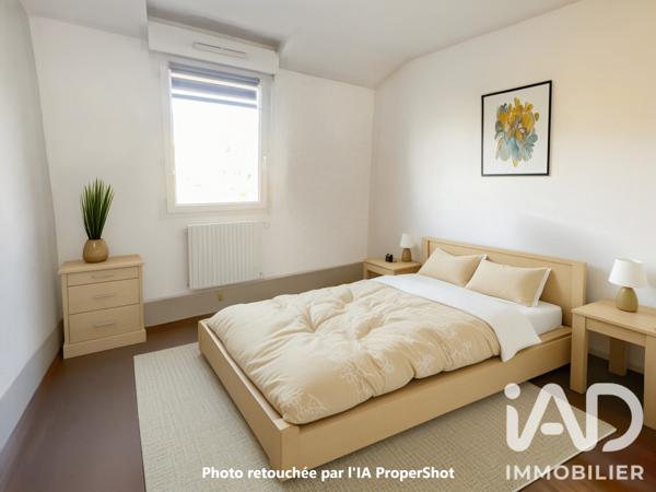 Appartement à vendre 3 pièces 65 m² Saint-Genest-Lerpt