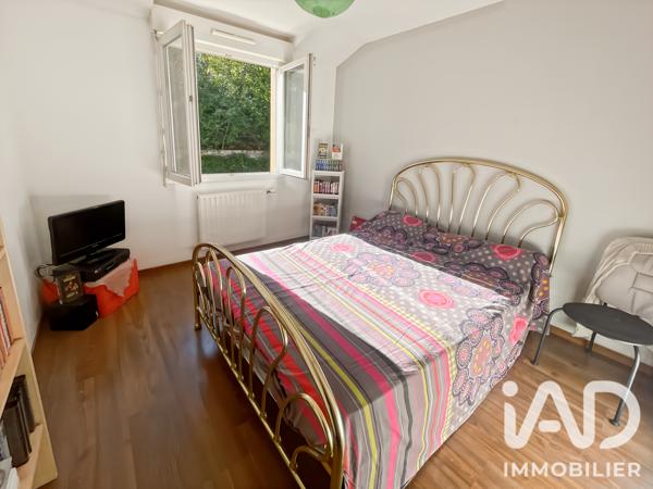 Appartement à vendre 3 pièces 65 m² Saint-Genest-Lerpt