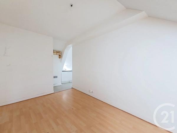 Appartement F3 à vendre  3 pièces - 30 m 2   LA FERTE GAUCHER  - 77