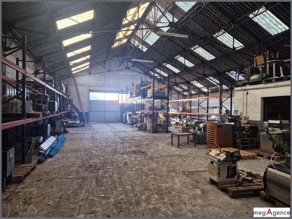 Immeuble à MAURE-DE-BRETAGNE, 35330 - 1 pièce 450m²
