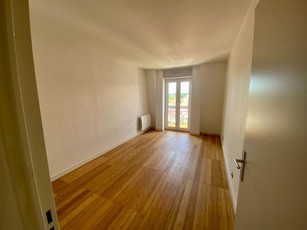Appartement centre ville Bry Sur Marne 3 pièce(s) 82.30m²