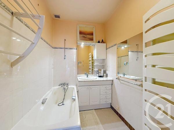 Maison à vendre  6 pièces - 127,82 m 2   NANTERRE  - 92