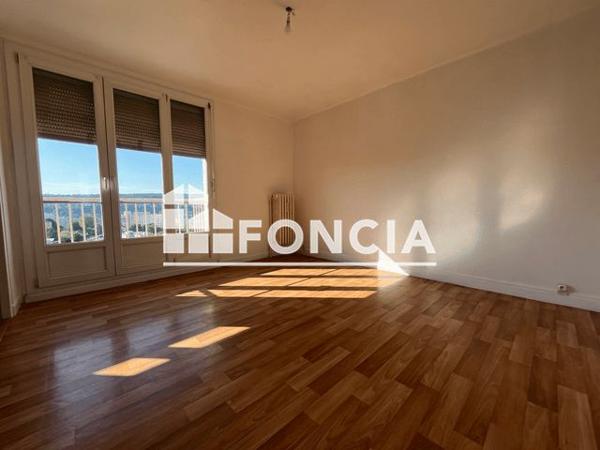 Location Appartement 3 pièces 60 m² - CITE DES CRAS Besancon 25000