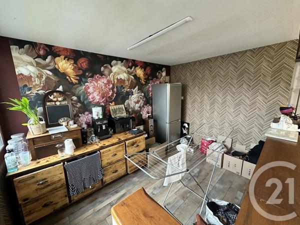 Immeuble à vendre  120 m 2   CHATEAUROUX  - 36