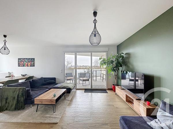 Appartement à vendre  4 pièces - 80,80 m2 DECINES CHARPIEU - 69