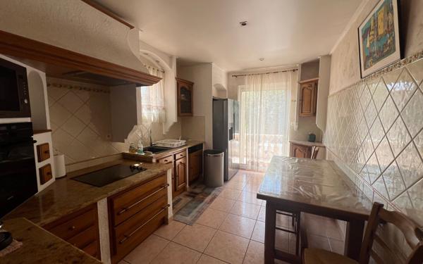 Maison à vendre    4 pièces • 148,42 m2 Marseille 13