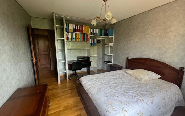 Maison à vendre    4 pièces • 148,42 m2 Marseille 13