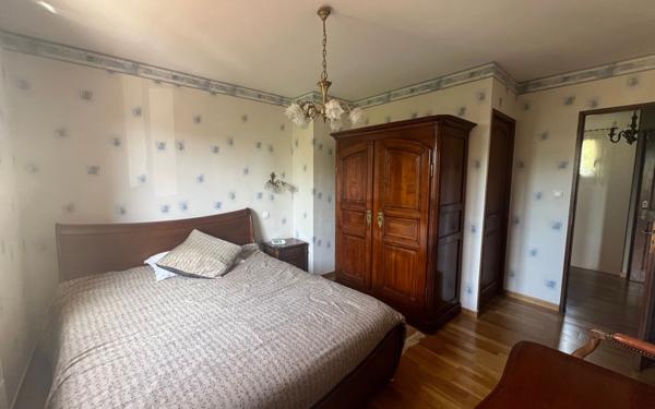 Maison à vendre    4 pièces • 148,42 m2 Marseille 13