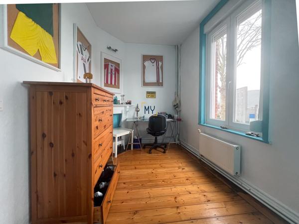 MAISON SEMI-BOURGEOISE 7 PIÈCES 195 m2