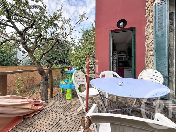 Maison à vendre  7 pièces - 126,96 m 2   MONTREUIL  - 93