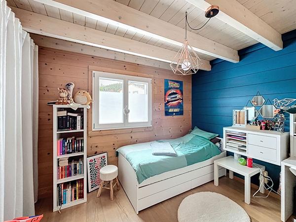 EXCLUSIVITE NESTENN YSSINGEAUX ! Maison en madrier sur plus de 3900 m2 de terrain