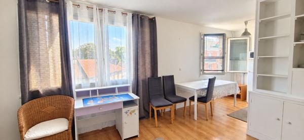 Studio vue Dégagée - Clamart