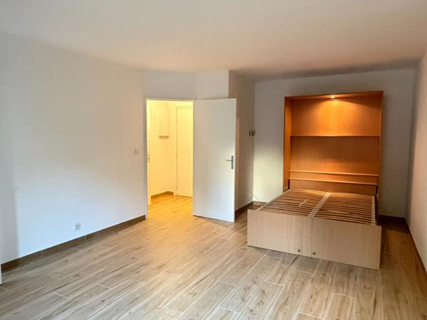 Appartement Bussy Saint Georges 1 pièce(s) 35.06 m2 + parking