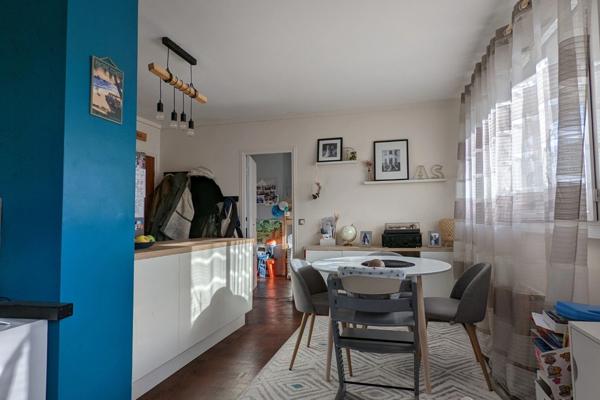 92210 - SAINT-CLOUD - APPARTEMENT - F3 - ASCENSEUR - CUISINE OUVERTE - BALCON - CAVE - QUARTIER PASTEUR