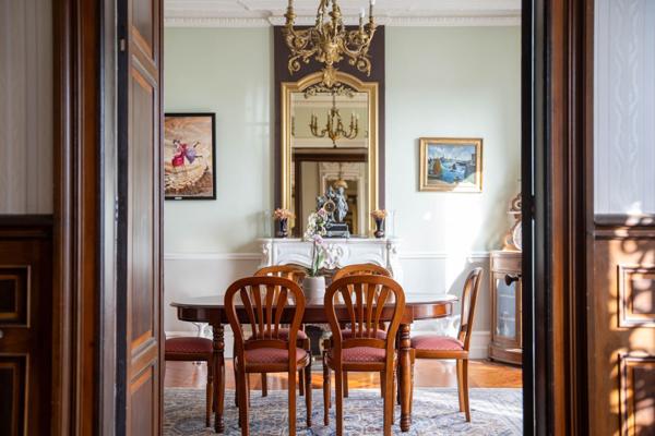 BELLE MAISON DE MAITRE DANS LE CENTRE DE LA TREMBLADE