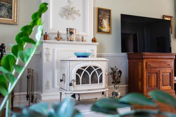 BELLE MAISON DE MAITRE DANS LE CENTRE DE LA TREMBLADE