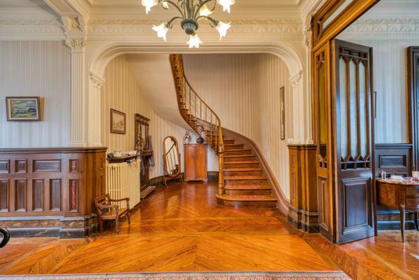 BELLE MAISON DE MAITRE DANS LE CENTRE DE LA TREMBLADE