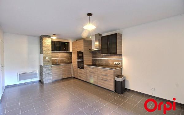 Appartement à vendre    2 pièces • 40 m2 Marseille 11