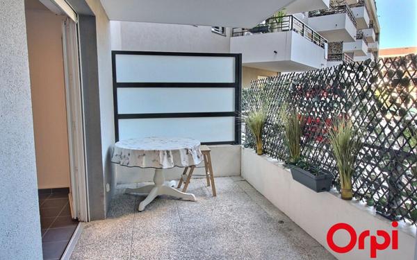 Appartement à vendre    2 pièces • 40 m2 Marseille 11