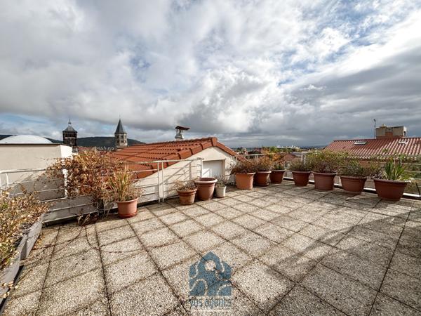Appartement en duplex 6 pièces avec 3 terrasses, garage et cave