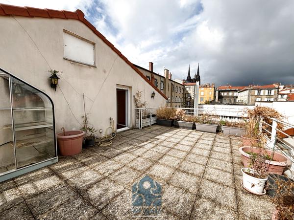 Appartement en duplex 6 pièces avec 3 terrasses, garage et cave