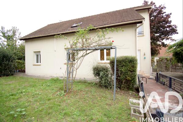 Maison à vendre 5 pièces 131 m² Saint-Germain-lès-Arpajon