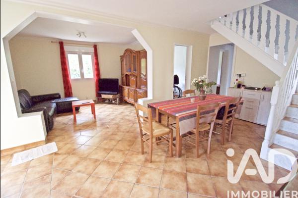 Maison à vendre 5 pièces 131 m² Saint-Germain-lès-Arpajon