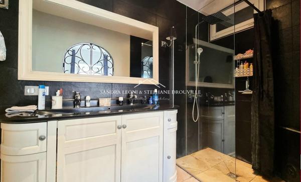 MAINTENON - SAINT PIAT - MAGNIFIQUE LONGERE RENOVEE de 220 m², 8 pièces