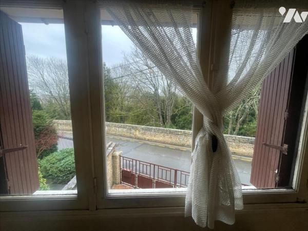 CAEN RIVE DROITE MAISON 6 PIECES A RENOVER