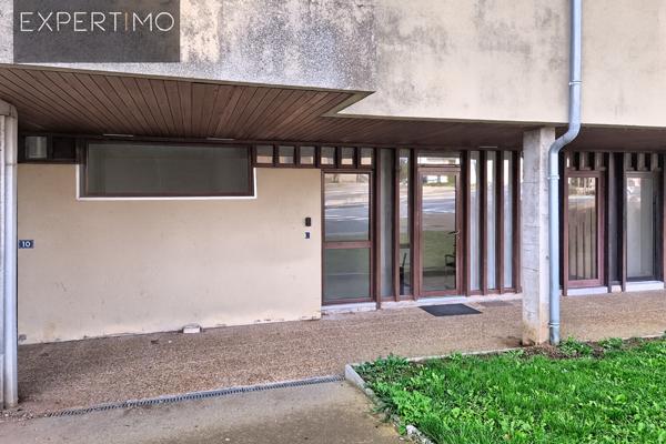 La primaube (12450) Local commercial à fort potentiel - emplacement stratégique au cœur d'un centre médical dynamique.