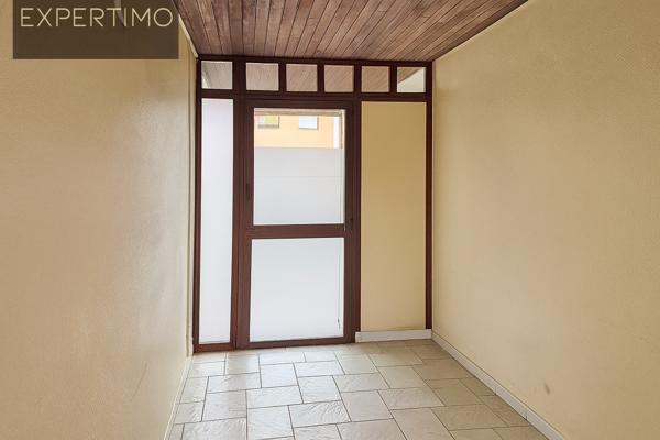 La primaube (12450) Local commercial à fort potentiel - emplacement stratégique au cœur d'un centre médical dynamique.