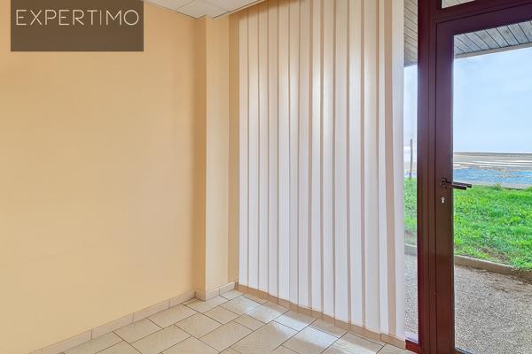 La primaube (12450) Local commercial à fort potentiel - emplacement stratégique au cœur d'un centre médical dynamique.