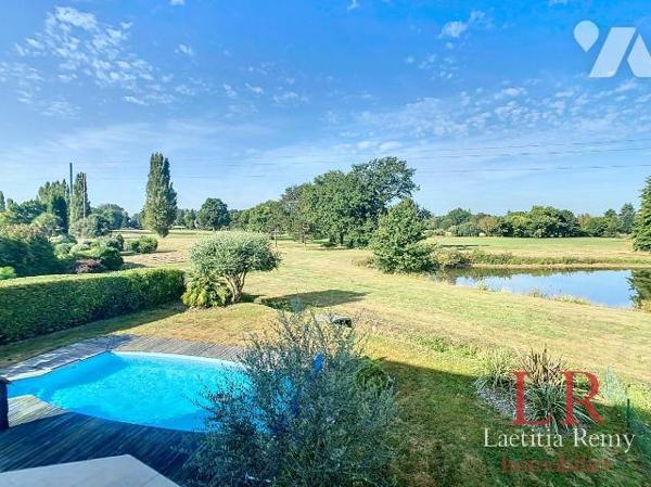 BRUZ,COMMUNE DE RENNES METROPOLE, située dans cadre privilégié, venez découvrir cette jolie mai...