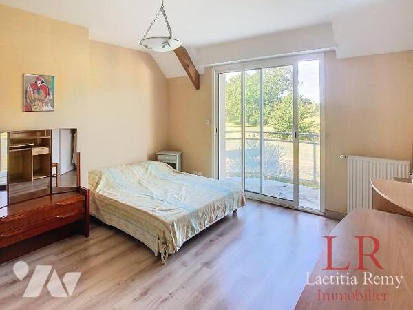 BRUZ,COMMUNE DE RENNES METROPOLE, située dans cadre privilégié, venez découvrir cette jolie mai...