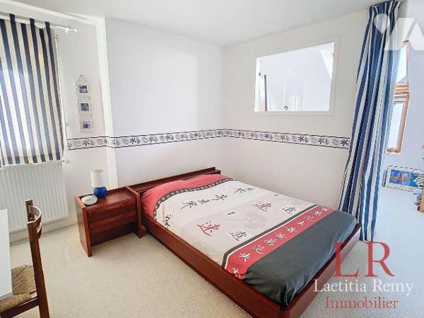 BRUZ,COMMUNE DE RENNES METROPOLE, située dans cadre privilégié, venez découvrir cette jolie mai...