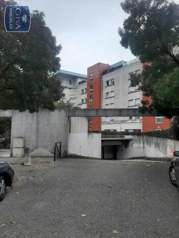 Parking à louer Échirolles (38130)