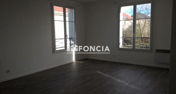 Location Appartement 2 pièces 47.76 m² - Savigny-le-temple 77176