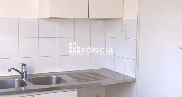 Location Appartement 2 pièces 47.76 m² - Savigny-le-temple 77176