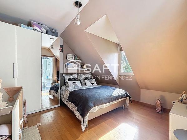 Propriété de standing avec piscine dans le Lys