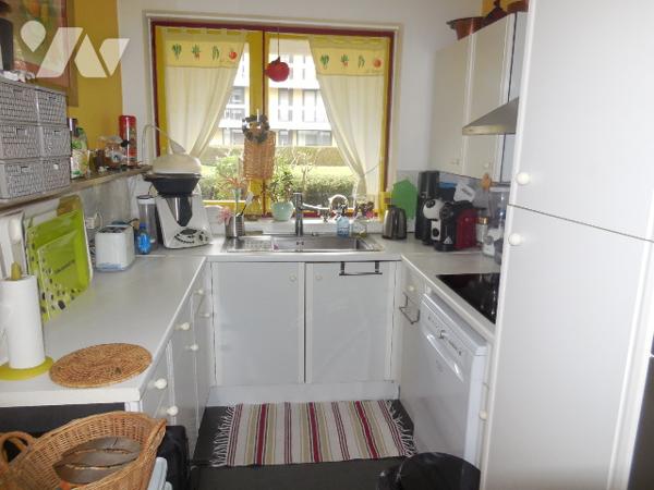 LES CASCADES CROIX  
T3 avec terrasse et coursive de 90M² - Parking et cave.