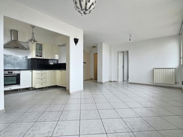 A vendre appartement de type 2/3 à Marseille 13005 - CONCEPTION