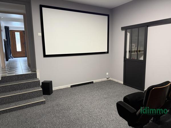 Maison de 220m2  Saint-Priest (69800)