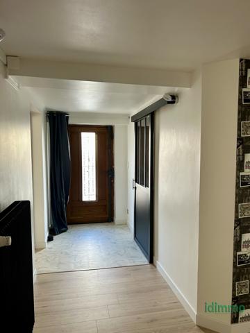 Maison de 220m2  Saint-Priest (69800)