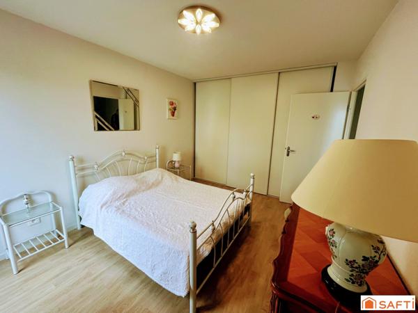 Parfait état, emplacement idéal, parking sécurisé