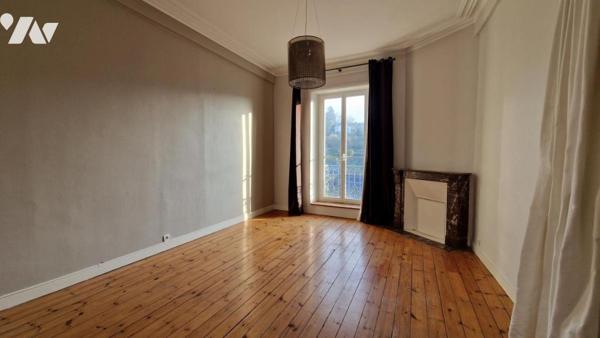BEL APPARTEMENT-TRES LUMINEUX-157 M²