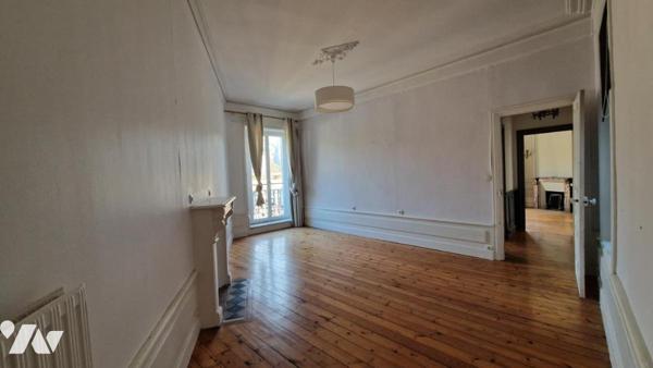 BEL APPARTEMENT-TRES LUMINEUX-157 M²