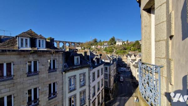 BEL APPARTEMENT-TRES LUMINEUX-157 M²