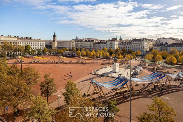 Bourgeois en dernier étage avec vue imprenable sur la Place Bellecour